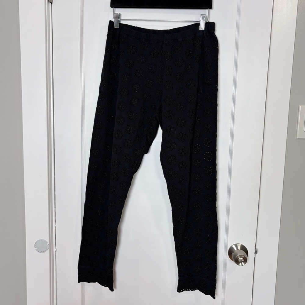 JOHNNY WAS Ayla Black Eyelet Lace Legging Scalloped Hem Pants